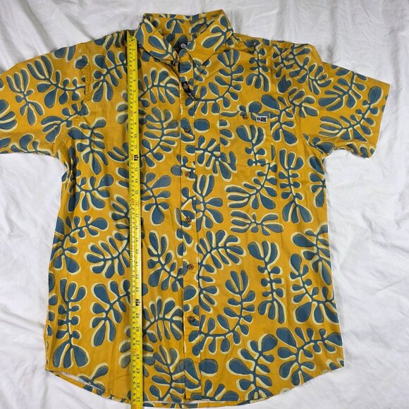 Salty Crew Mens XL Yellow Blue Short Sleeve Button Up Shirt Stretch Fit Casual - Picture 10 of 11